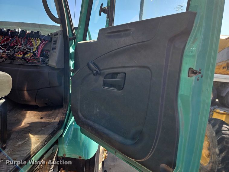 image for item FN5670 2009 International 7400 dump truck