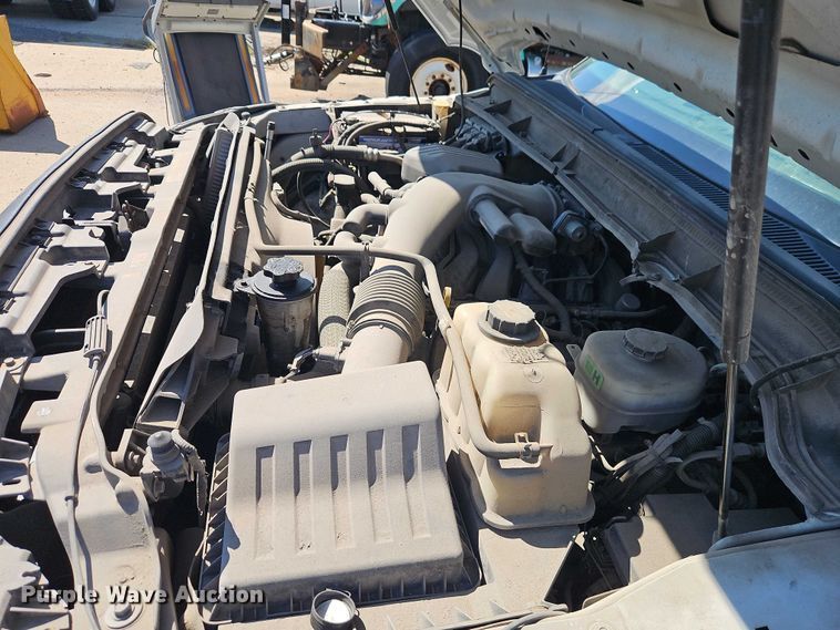 image for item FN5671 2015 Ford F550 Super Duty utility / service truck