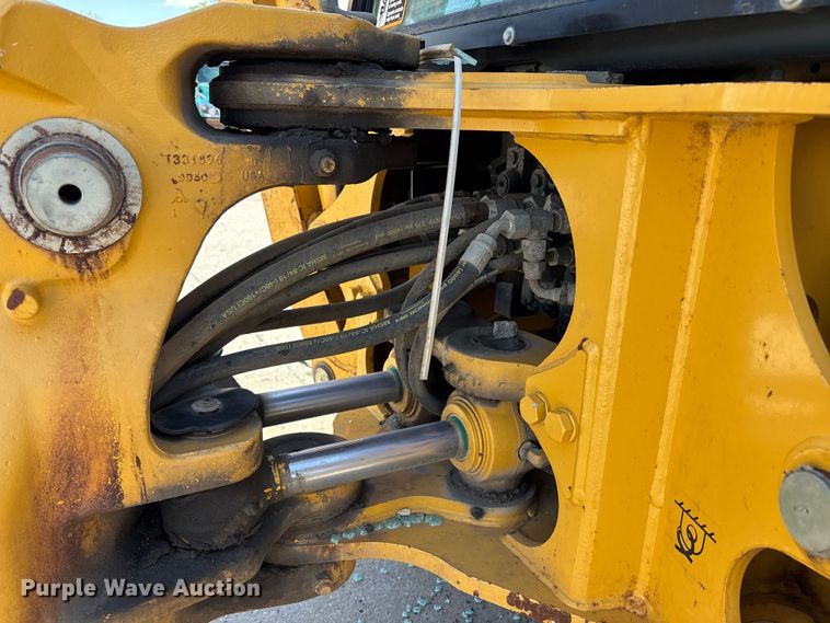 image for item FN5674 2019 John Deere 410L backhoe