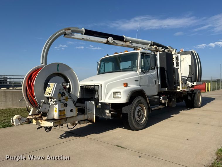image for item MX9246 2001 Freightliner FL80 sewer jetter truck