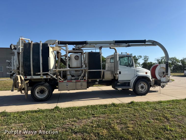 image for item MX9246 2001 Freightliner FL80 sewer jetter truck
