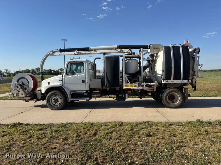 image for item MX9246 2001 Freightliner FL80 sewer jetter truck