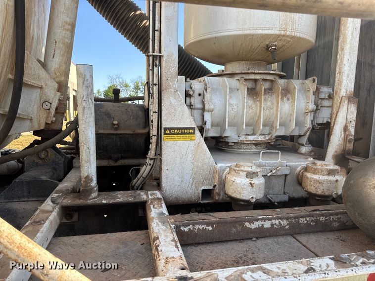 image for item MX9246 2001 Freightliner FL80 sewer jetter truck