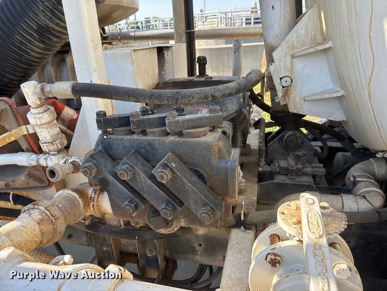 image for item MX9246 2001 Freightliner FL80 sewer jetter truck