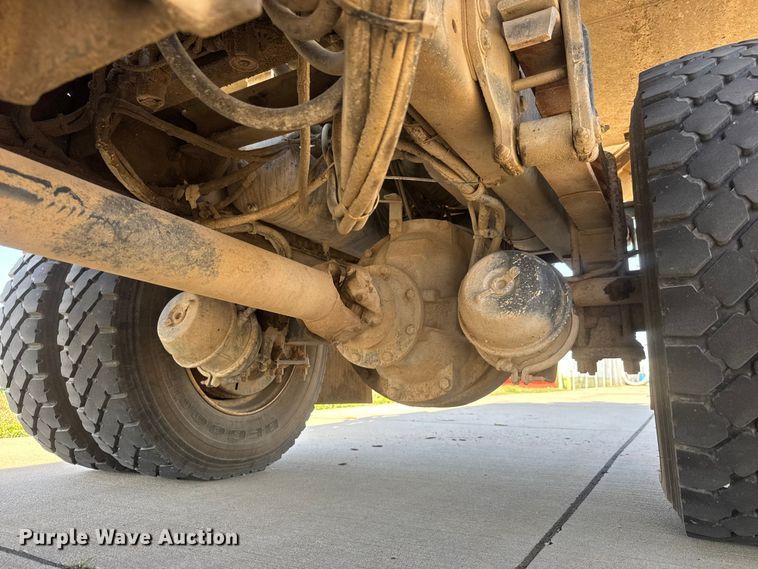image for item MX9246 2001 Freightliner FL80 sewer jetter truck