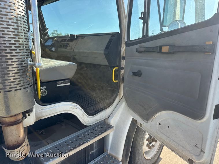 image for item MX9246 2001 Freightliner FL80 sewer jetter truck