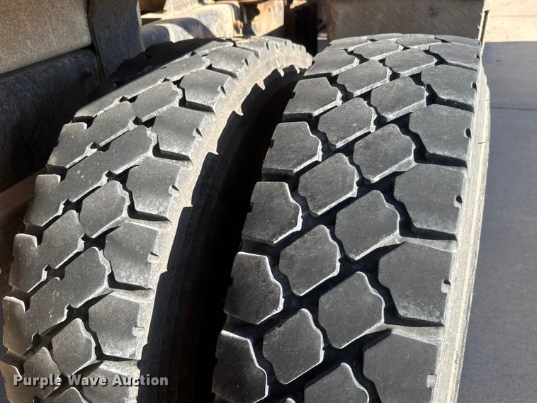 image for item MX9246 2001 Freightliner FL80 sewer jetter truck