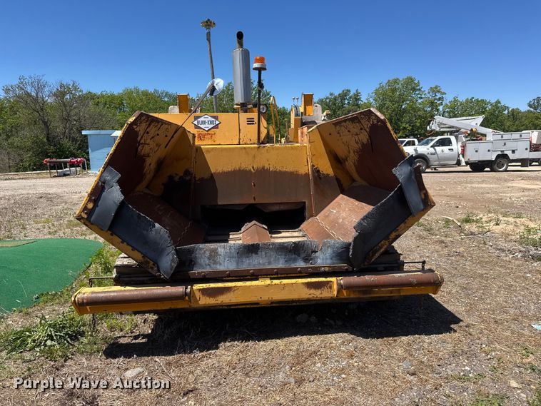 image for item MX9249 1995 Blaw Knox PF510 paver