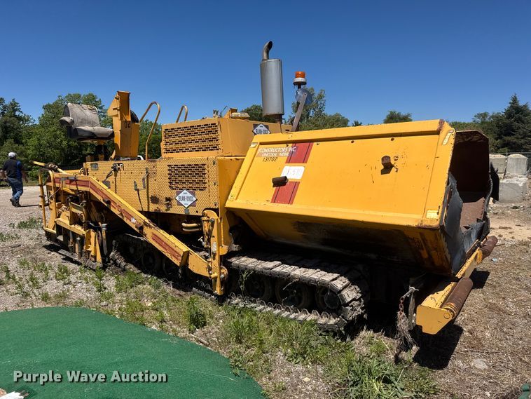 image for item MX9249 1995 Blaw Knox PF510 paver