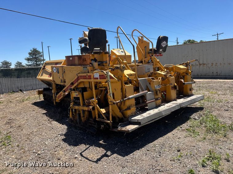 image for item MX9249 1995 Blaw Knox PF510 paver