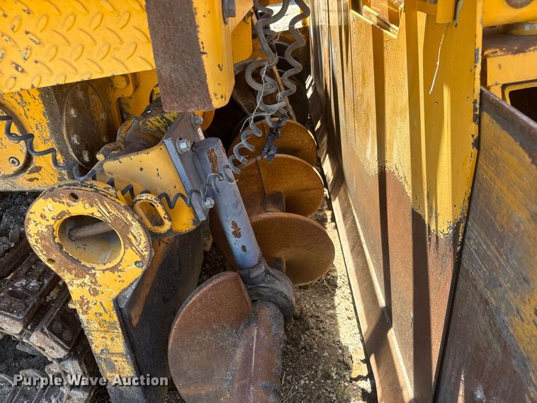 image for item MX9249 1995 Blaw Knox PF510 paver