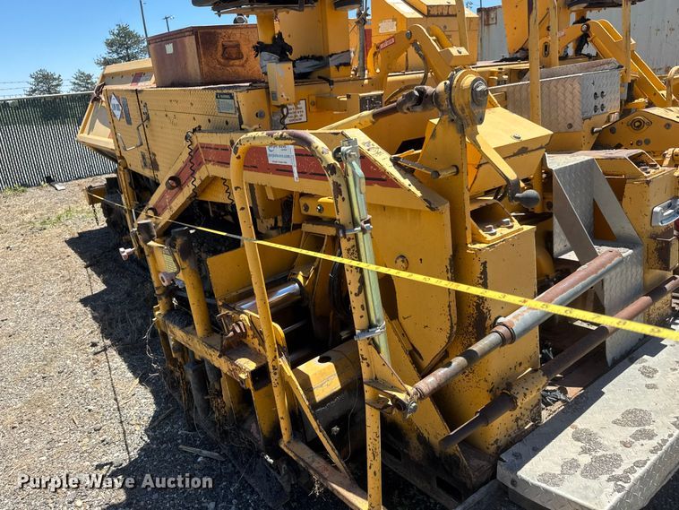 image for item MX9249 1995 Blaw Knox PF510 paver