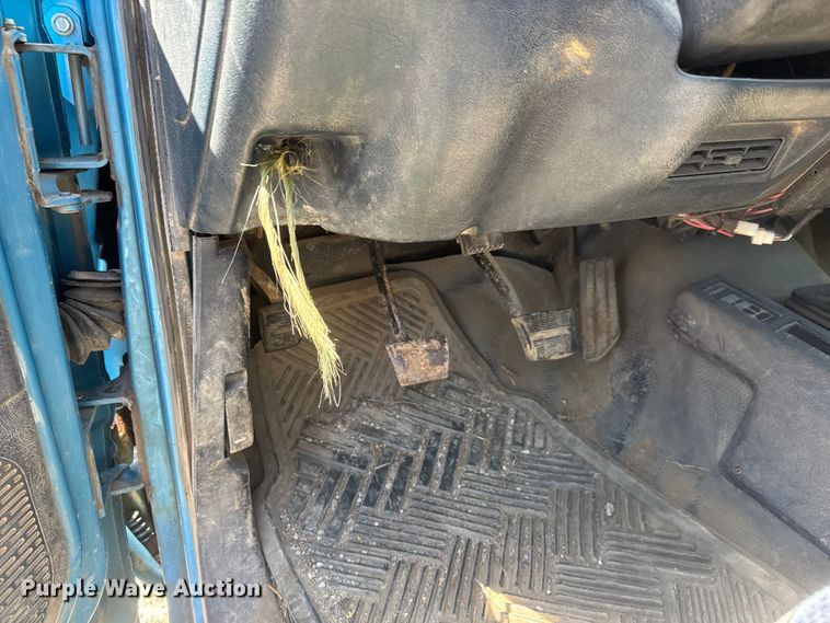image for item MX9250 1995 Chevrolet 1500 pickup truck