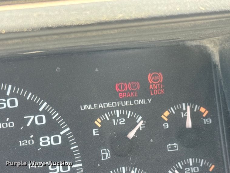image for item MX9250 1995 Chevrolet 1500 pickup truck