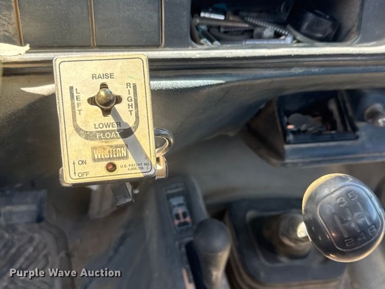 image for item MX9250 1995 Chevrolet 1500 pickup truck