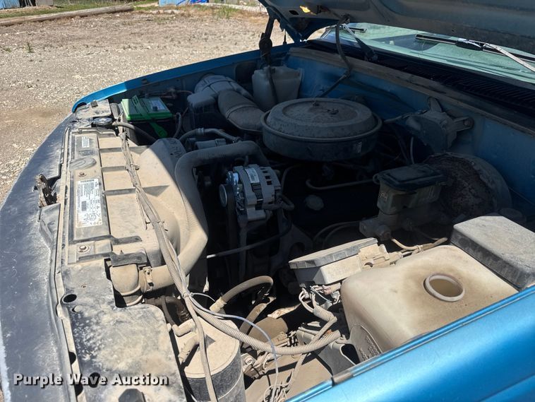 image for item MX9250 1995 Chevrolet 1500 pickup truck