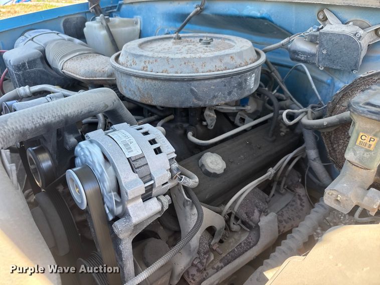 image for item MX9250 1995 Chevrolet 1500 pickup truck