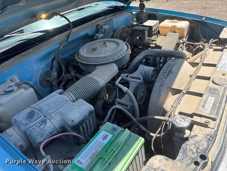 image for item MX9250 1995 Chevrolet 1500 pickup truck