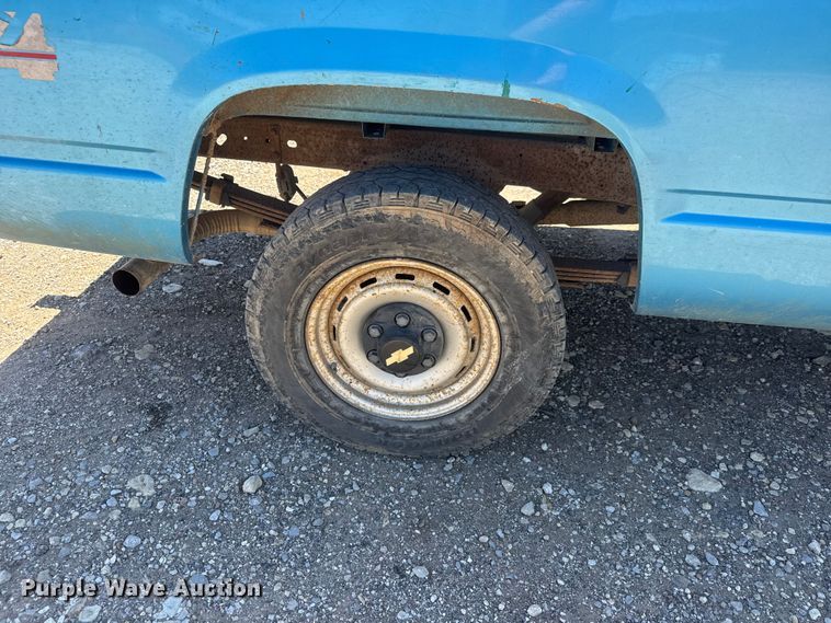 image for item MX9250 1995 Chevrolet 1500 pickup truck