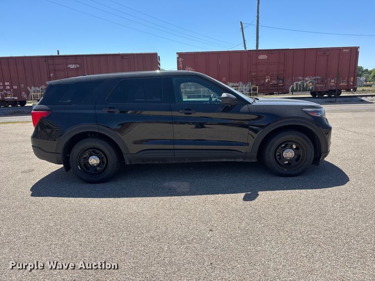 image for item MX9263 2023 Ford Explorer Police SUV