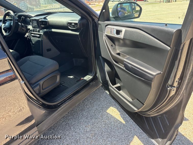 image for item MX9263 2023 Ford Explorer Police SUV