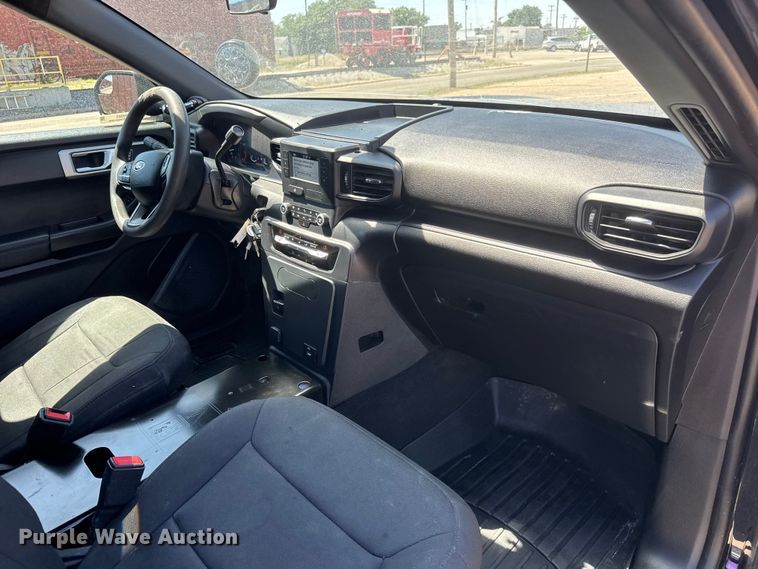 image for item MX9263 2023 Ford Explorer Police SUV
