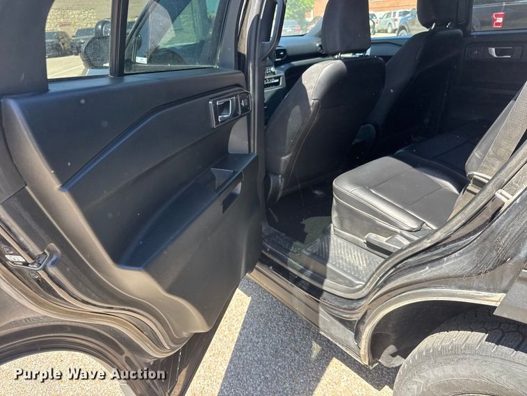 image for item MX9263 2023 Ford Explorer Police SUV
