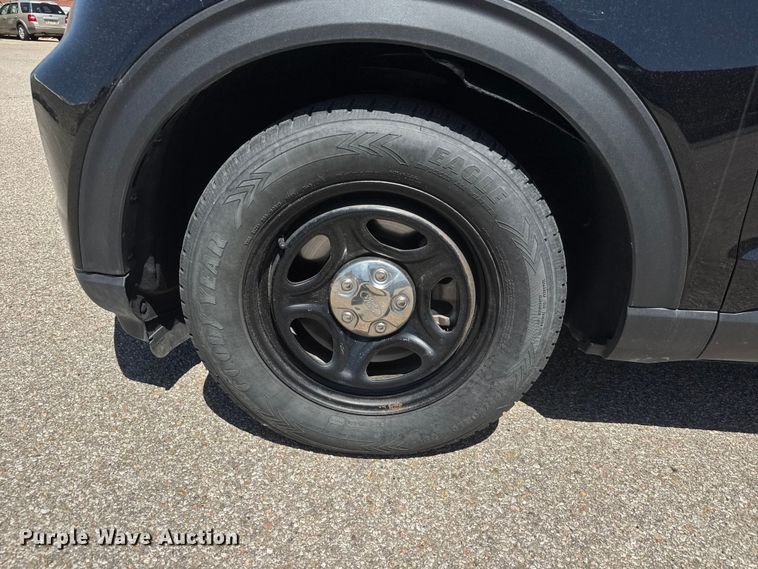 image for item MX9263 2023 Ford Explorer Police SUV