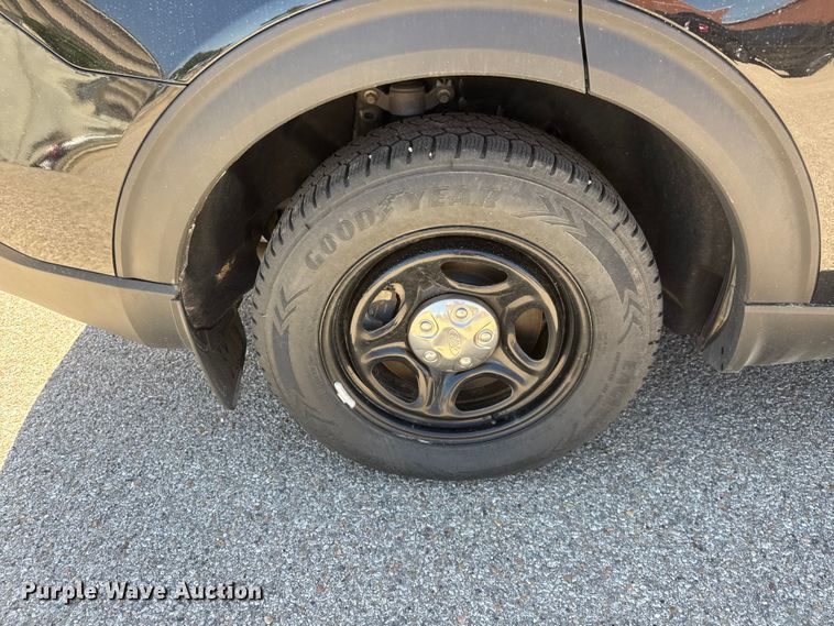 image for item MX9263 2023 Ford Explorer Police SUV