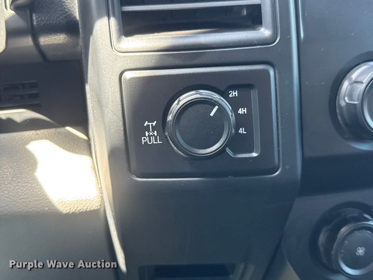 image for item MX9264 2020 Ford F150 Police Responder  Crew Cab pickup truck