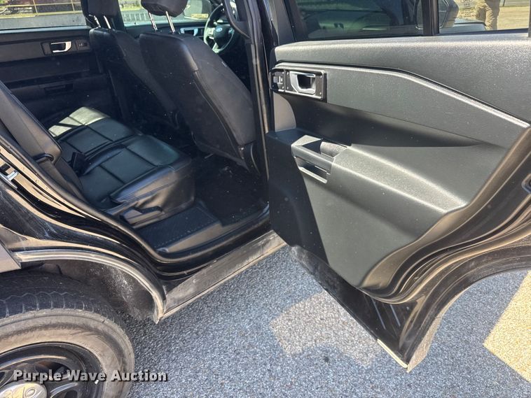 image for item MX9266 2023 Ford Explorer Police SUV