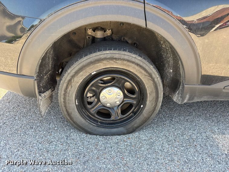 image for item MX9266 2023 Ford Explorer Police SUV