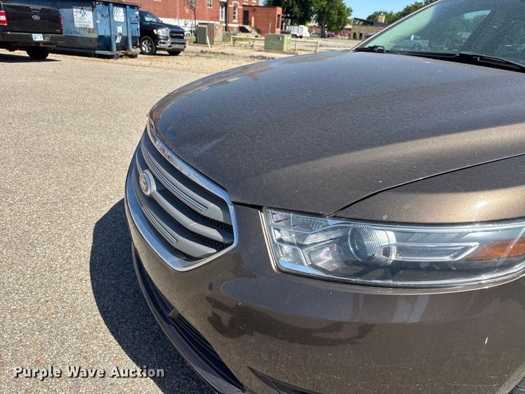image for item MX9267 2016 Ford Taurus SEL 