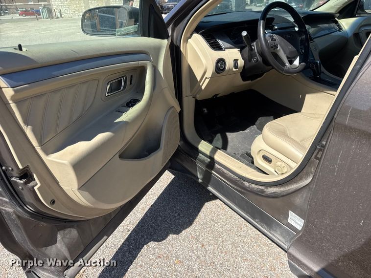image for item MX9267 2016 Ford Taurus SEL 