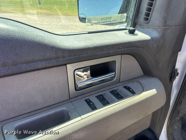 image for item MX9268 2009 Ford F150 Ext. Cab pickup truck