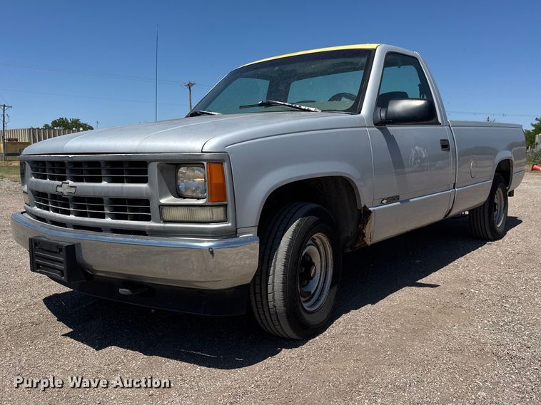 image for item MX9269 1996 Chevrolet Silverado 1500 pickup truck