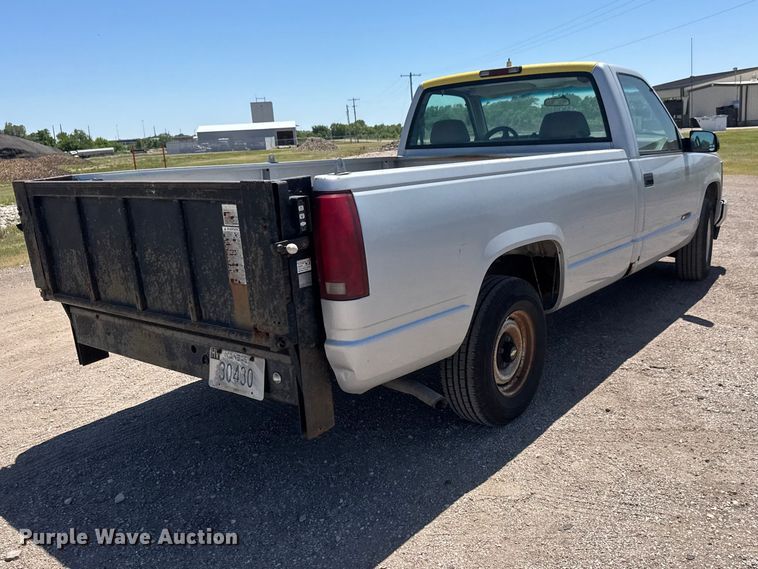 image for item MX9269 1996 Chevrolet Silverado 1500 pickup truck
