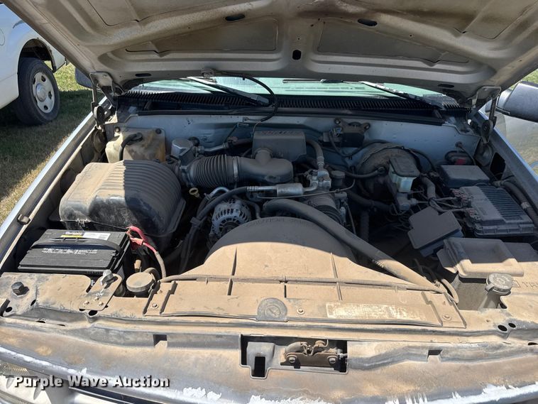 image for item MX9269 1996 Chevrolet Silverado 1500 pickup truck