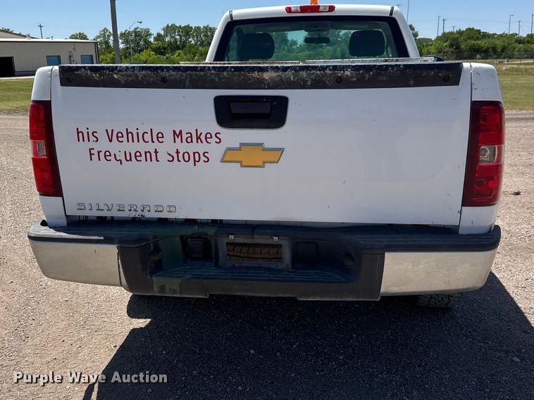 image for item MX9270 2013 Chevrolet Silverado 1500 pickup truck