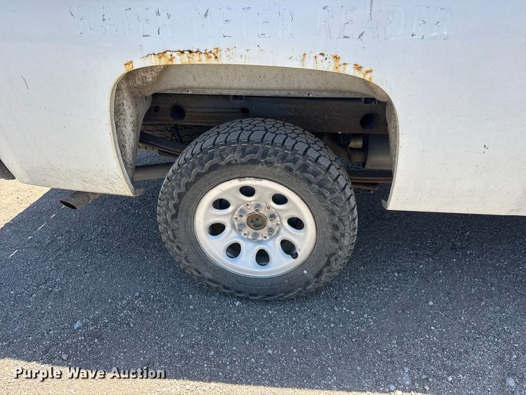 image for item MX9270 2013 Chevrolet Silverado 1500 pickup truck