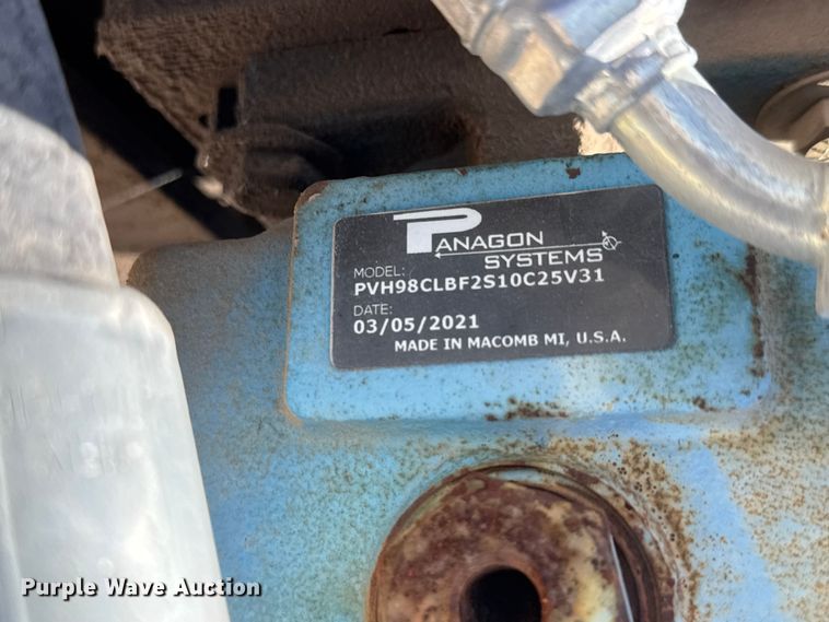image for item MX9274 2003 GMC C8500 truck cab and chassis