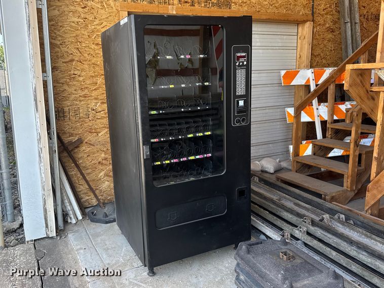 image for item MX9276 iVend 3129 vending machine