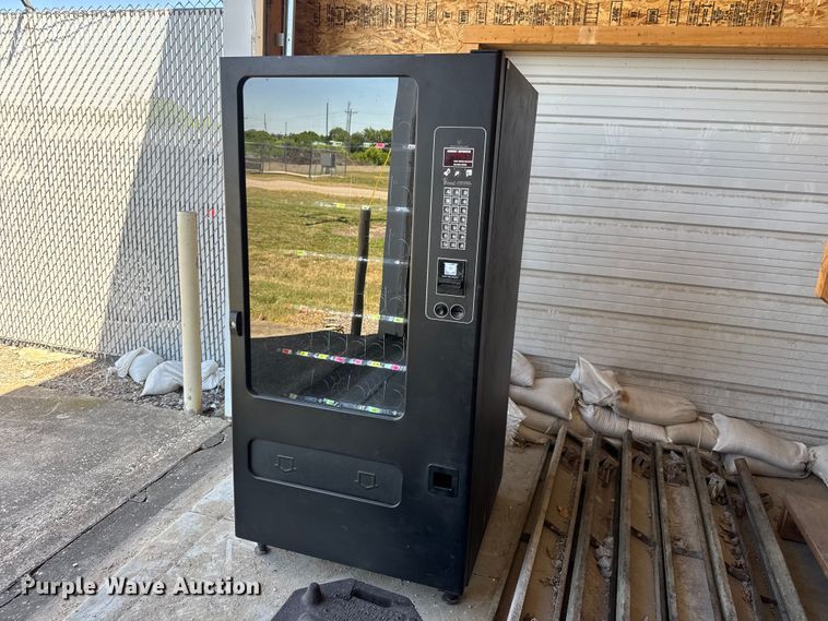 image for item MX9276 iVend 3129 vending machine