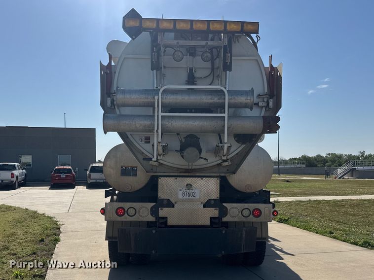 image for item MX9285 2014 Freightliner 114SD sewer jetter truck