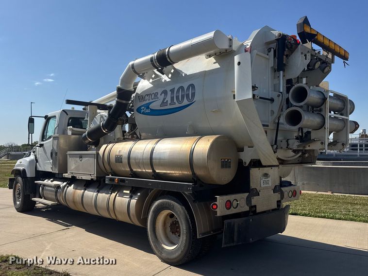 image for item MX9285 2014 Freightliner 114SD sewer jetter truck