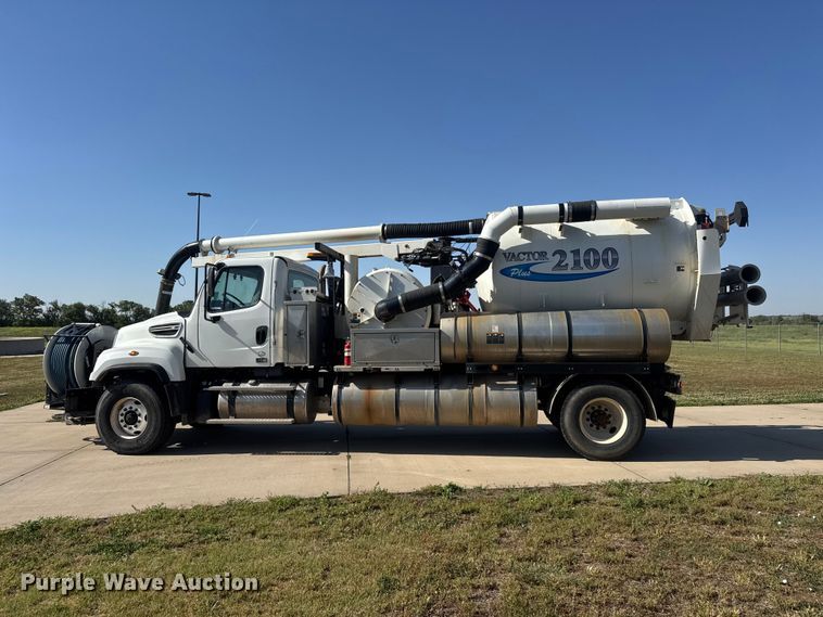 image for item MX9285 2014 Freightliner 114SD sewer jetter truck