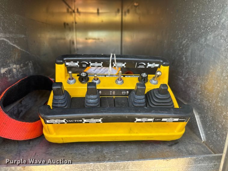 image for item MX9285 2014 Freightliner 114SD sewer jetter truck