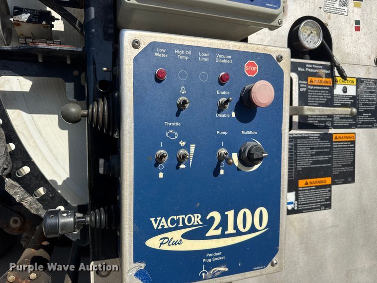 image for item MX9285 2014 Freightliner 114SD sewer jetter truck