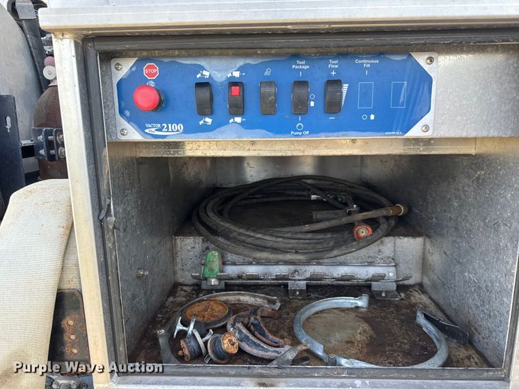 image for item MX9285 2014 Freightliner 114SD sewer jetter truck