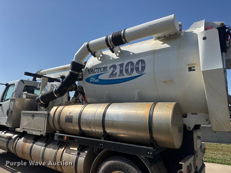 image for item MX9285 2014 Freightliner 114SD sewer jetter truck